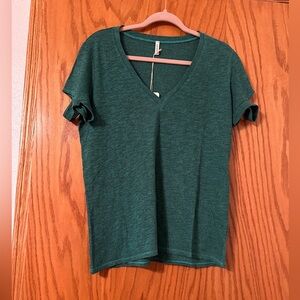Lanston Slit Short Sleeve Tee - NWT - Size L